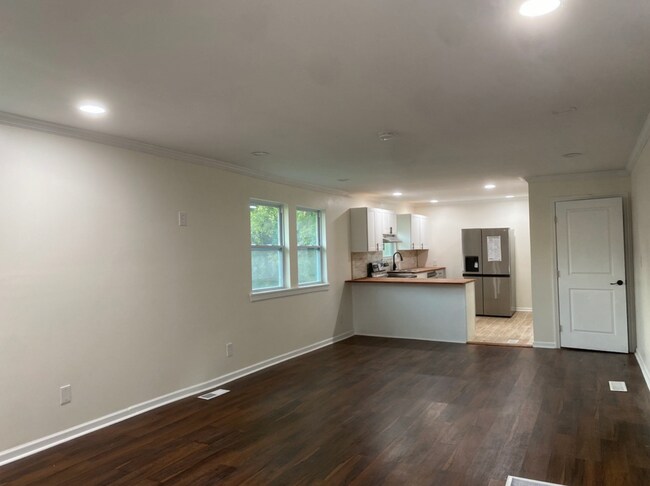 Building Photo - 4908 3rd Ave S