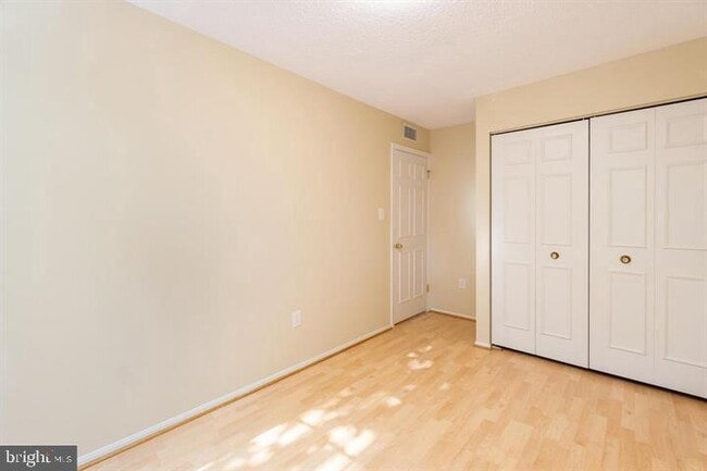 Building Photo - 7717 Inversham Dr