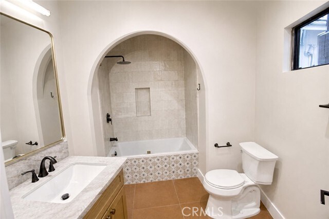 Building Photo - 3434 Larissa Dr