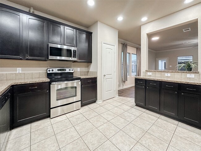 Building Photo - 16771 Mammoth Springs Dr
