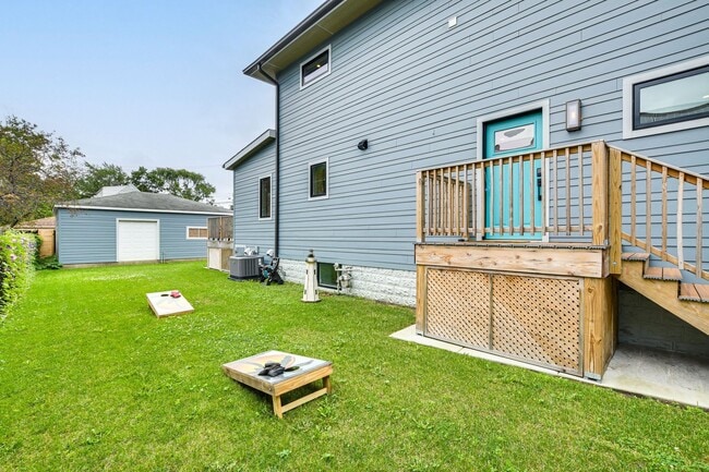 Building Photo - 4727 N Kiona Ave