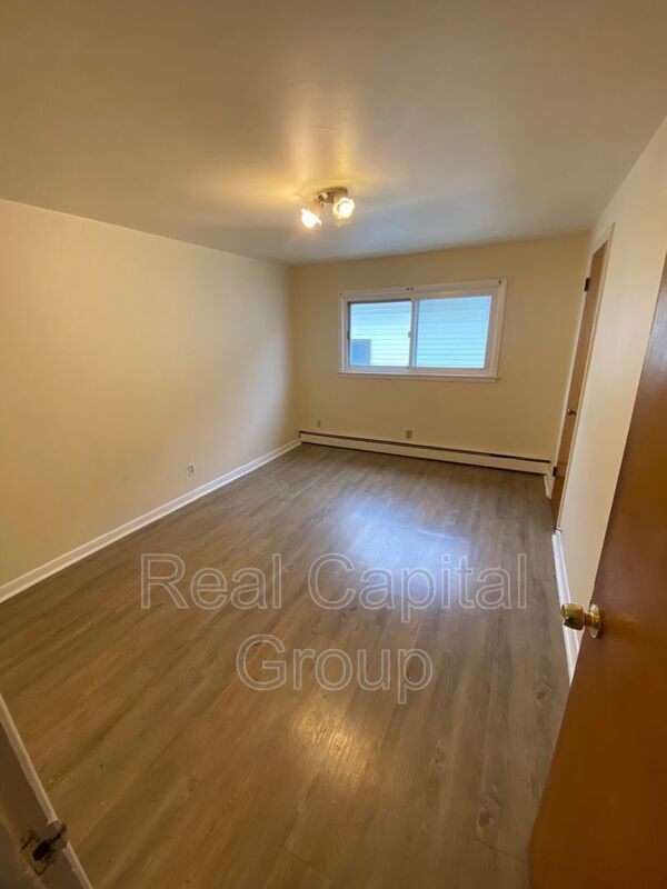 Building Photo - 180 Euclid Ave