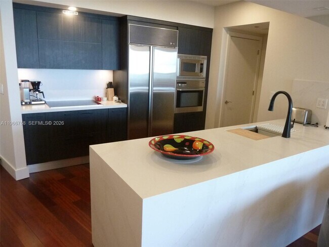 Building Photo - 400 Alton Rd