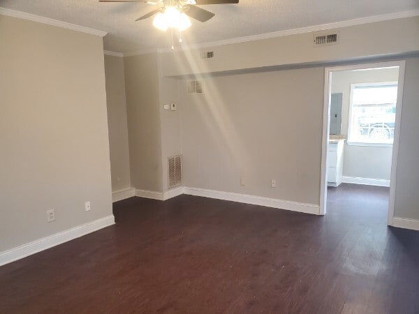 Building Photo - 1040/1042 Bose