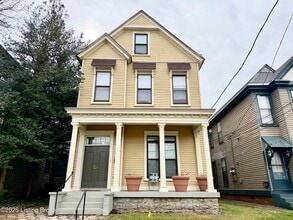 Building Photo - 1210 E Broadway