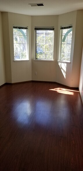 Building Photo - 1520 Adeline St