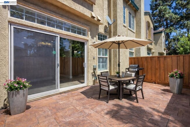 Building Photo - 4039 Ghiotti Ct