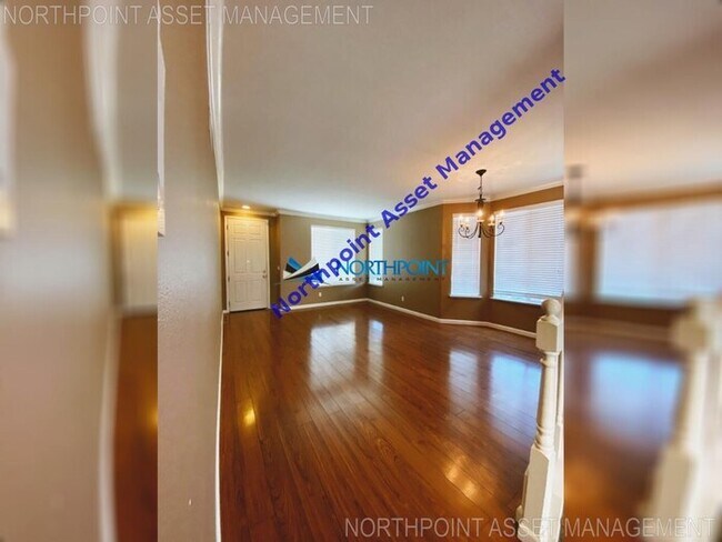 Building Photo - Spacious 4BR/2.5BA Rental Home in North Na...