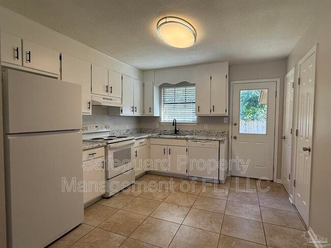 Primary Photo - 4189 Ravenwood Dr