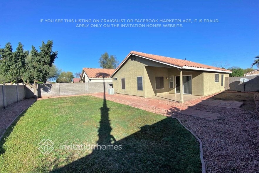 Building Photo - 2291 E Derringer Way