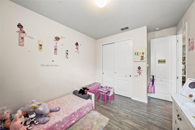Building Photo - 10913 Green Harvest Dr.