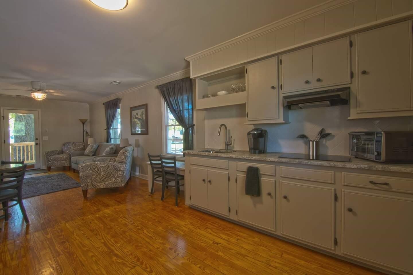 Building Photo - 124 Bluffview Ln