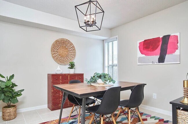 Building Photo - Mid-Century Modern Gem: Renovated 2BR Loft with Pool & Private Patio