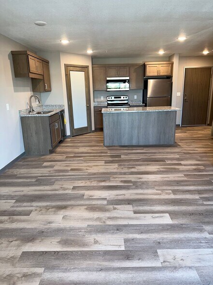 Interior Photo - Wobegon Crossings