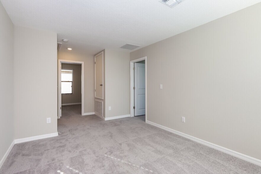 Building Photo - 13903 Arbor Pines Dr
