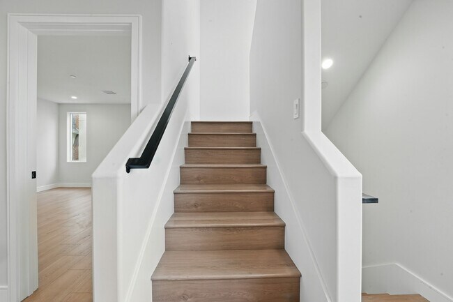 Building Photo - 8234 Blackburn Ave