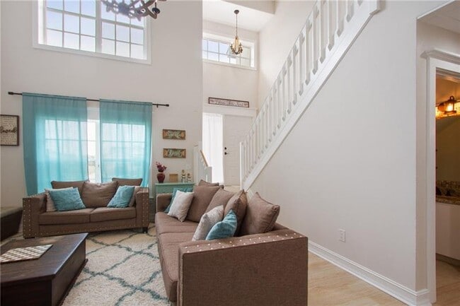 Building Photo - 6885 Barnwell Dr