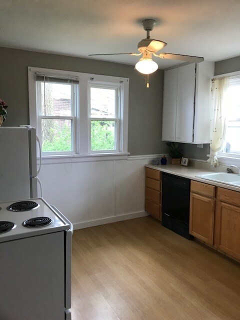 Building Photo - 3 Bedroom, 1 Bath Home in Edwardsville