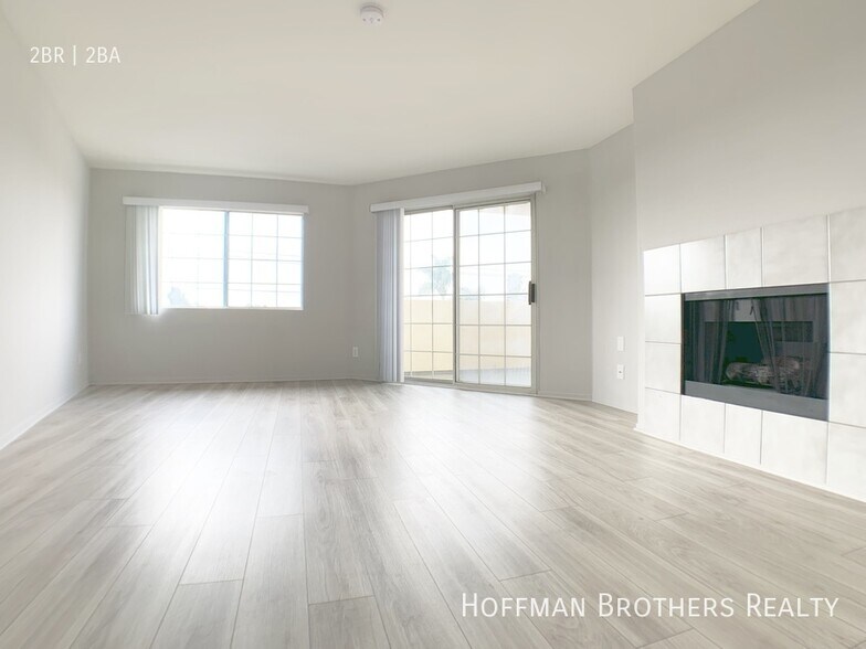 Building Photo - 4280 Lindblade Dr