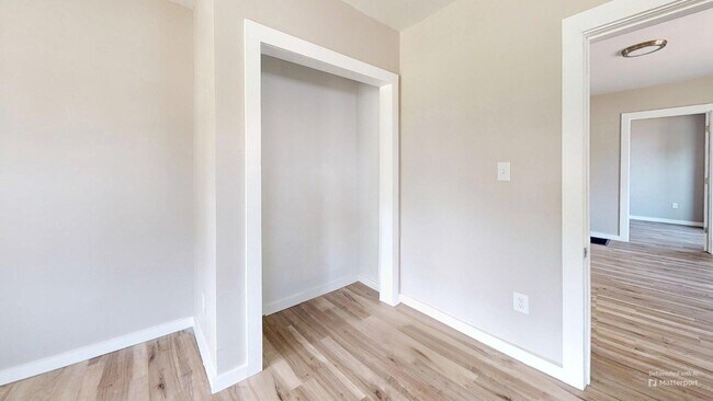 Building Photo - 134 N Arlington St