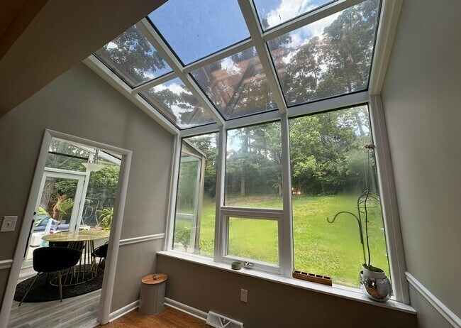 Building Photo - Spacious Single-Family Rental Home in Convenient Cincinnati Location