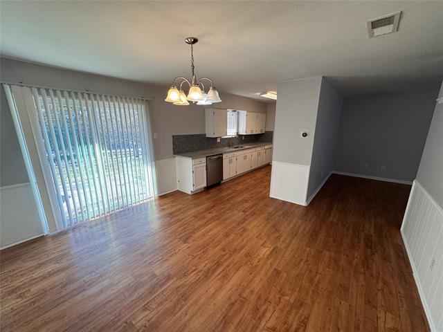 Building Photo - 1239 Hidden Valley Dr