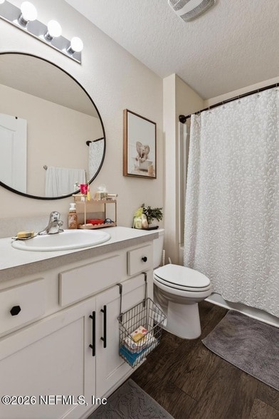 Building Photo - 152 Jarama Cir