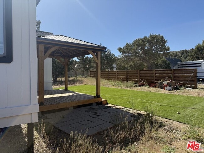 Building Photo - 47041 Pioneer Town Rd