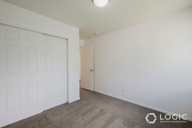 Building Photo - 7673 Decrescendo Dr