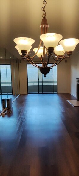 Living room and patio - 4430 Noble Ave