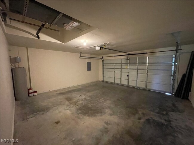 Building Photo - 1005 SW 32nd Terrace