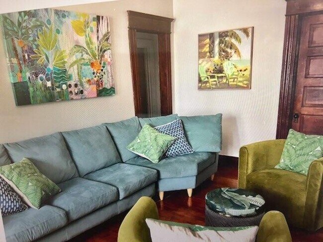 Building Photo - Islay Street  770-774