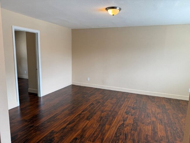 Building Photo - Unique 5 Bedroom 2 Story w/ Solar Suisun *...