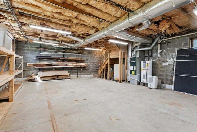 Building Photo - 104 Pulaski St