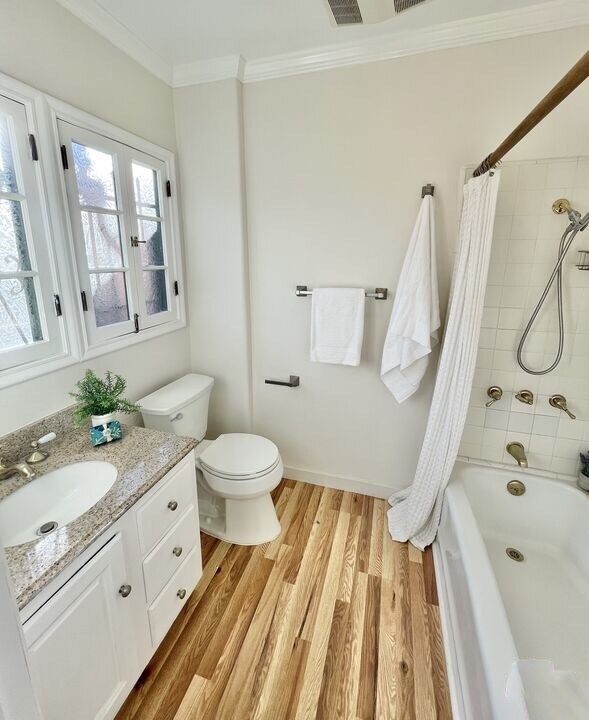 Building Photo - 10551 Troon Ave