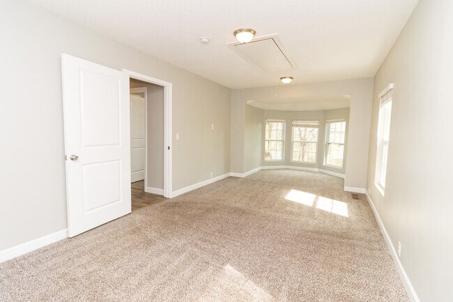 Building Photo - 3629 Thrushwood Dr