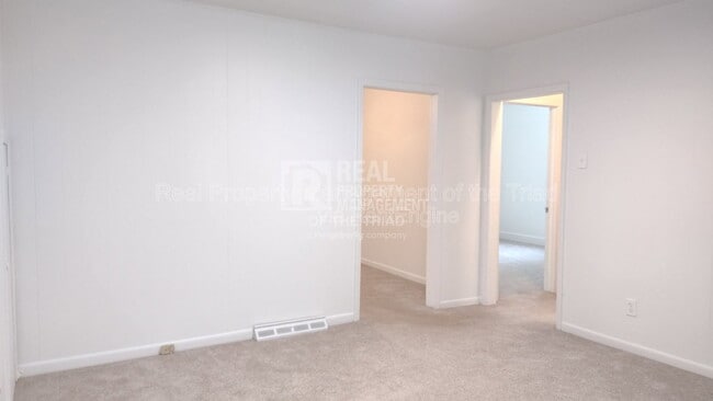 Building Photo - 4545 Jessup Grove Rd
