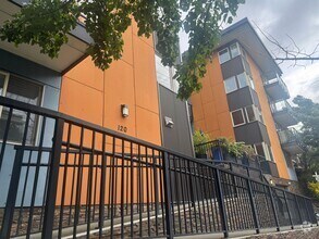 Building Photo - 1Bd/1Ba Seattle Condo