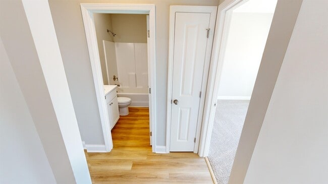 Building Photo - 1064 Moen Lp