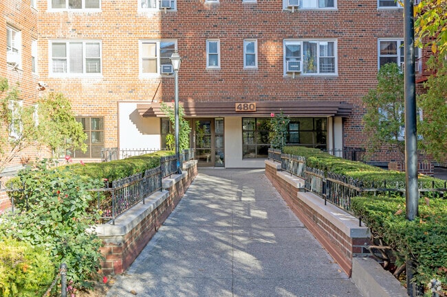 Entrance - Valentine Manor