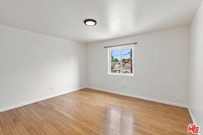Building Photo - 145 E Gage Ave