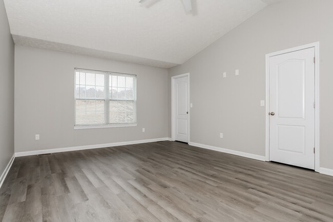 Building Photo - 1355 Peregrine Way