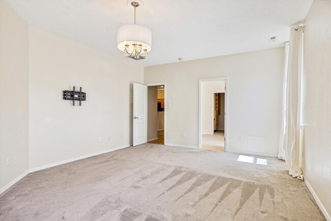 Building Photo - Single Story Beauty | Large Yard | 3 Bedro...