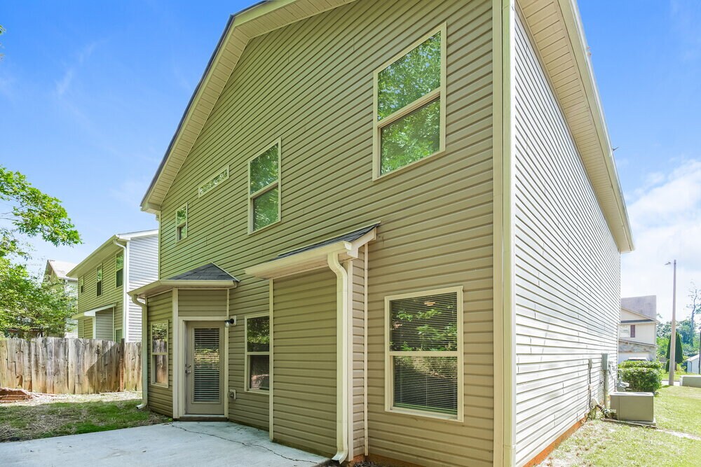 Building Photo - 125 Bethany Manor Dr