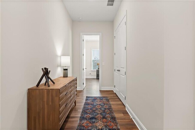 Building Photo - 637 Stickley Oak Way