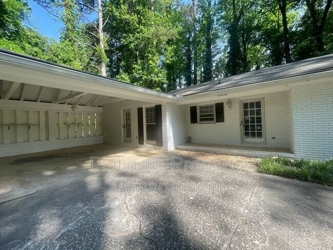 Building Photo - 224 Cold Creek Dr
