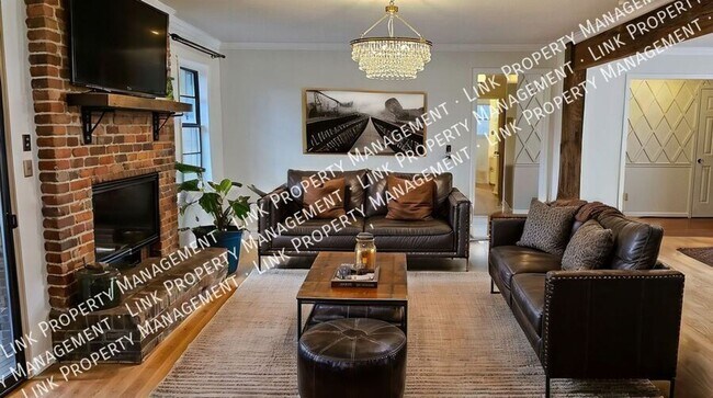 Building Photo - 9328 Berkshire Cir