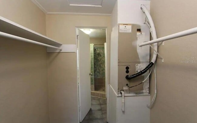 Building Photo - 2615 Laurel Ave