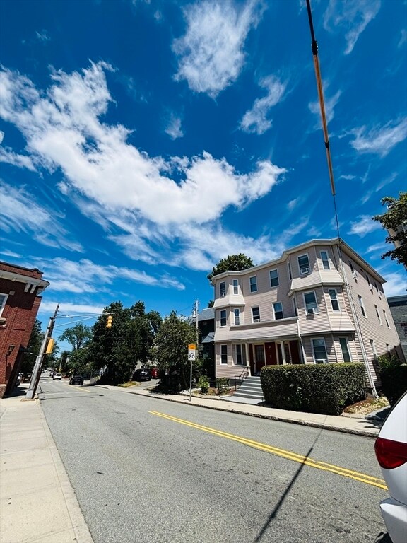Building Photo - 2A Sherman St