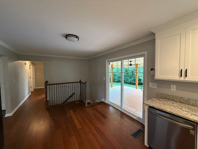 Building Photo - REMODELED 4-BEDROOM HOME W/FENCED YARD